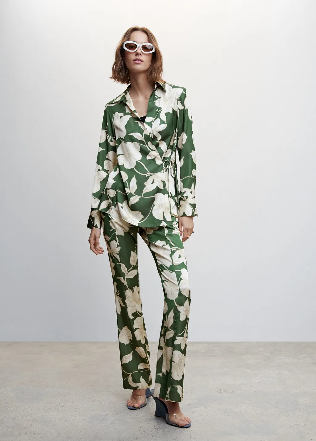 Blusa satinata floreale
