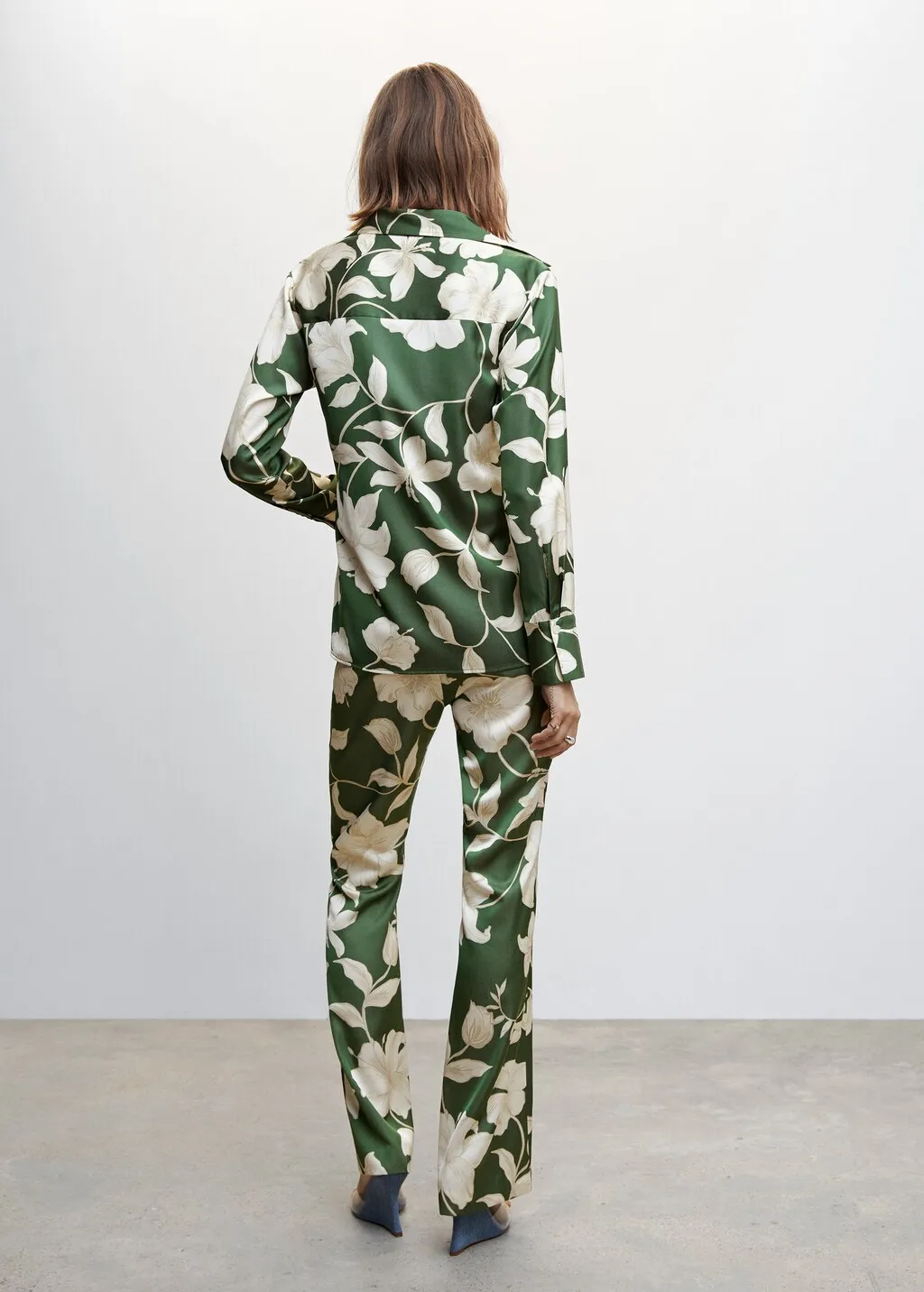Blusa satinata floreale