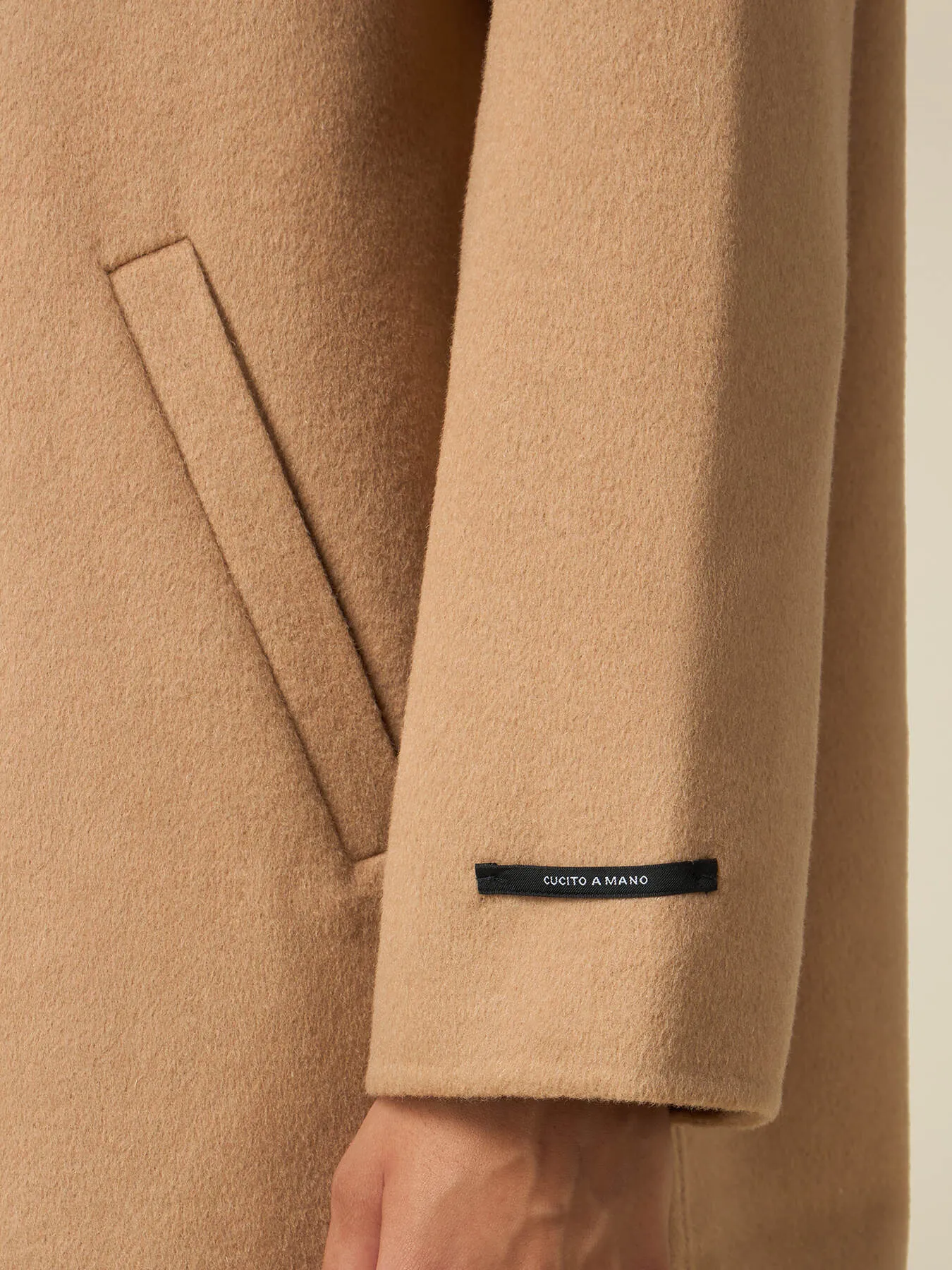 Cappotto doppiopetto misto lana
