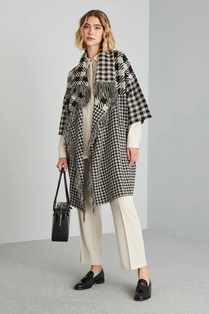 Cappotto in jersey con frange