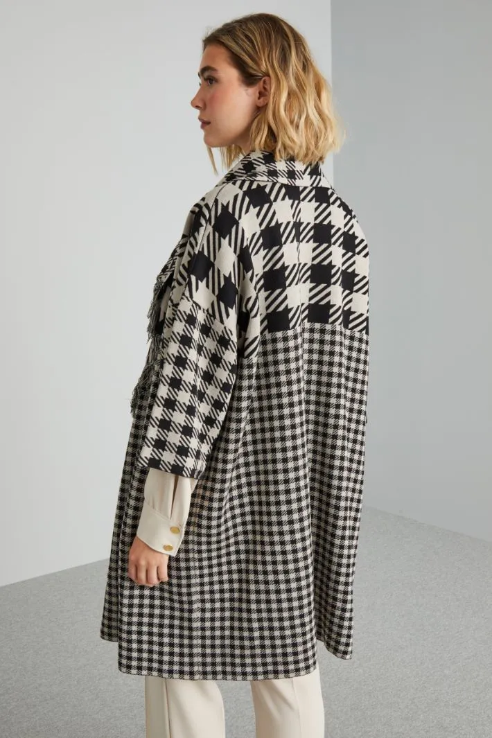 Cappotto in jersey con frange