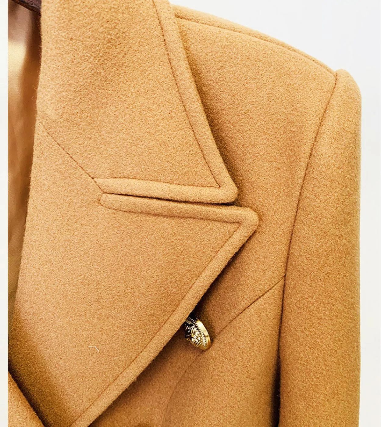 Cappotto lungo in misto lana Cappotto Donna Autunno Inverno Nuovo design Doppiopetto con bottoni leone Cappotto di lana cammello
