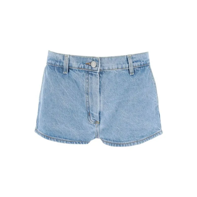 Hot shorts in denim