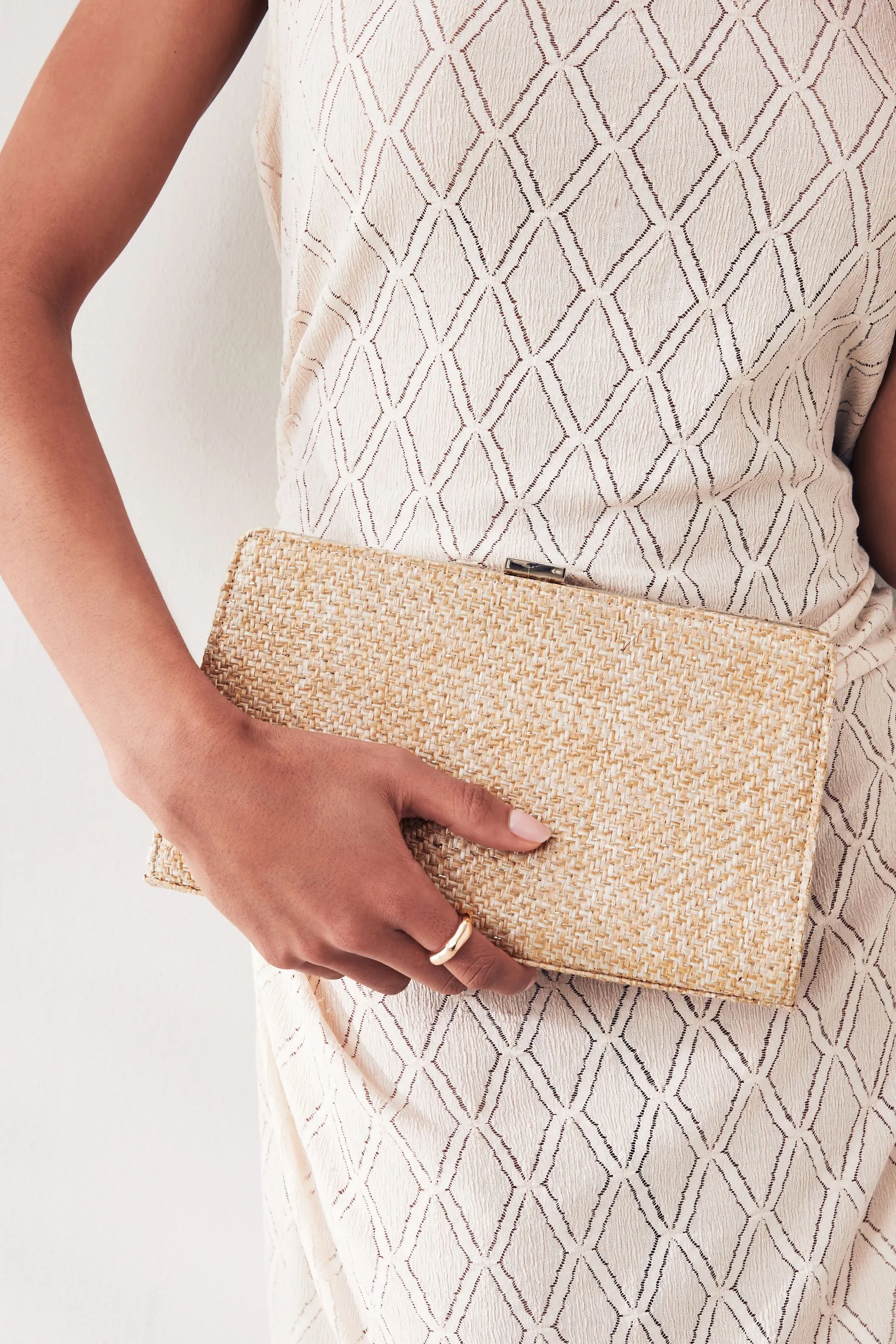 Oro  - Pochette con Borsa in rafia