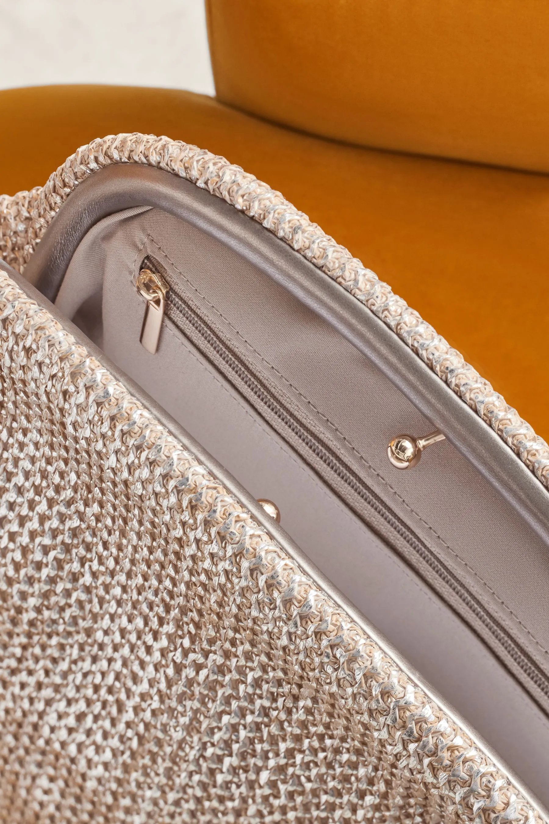 Pochette con Borsa in rafia    