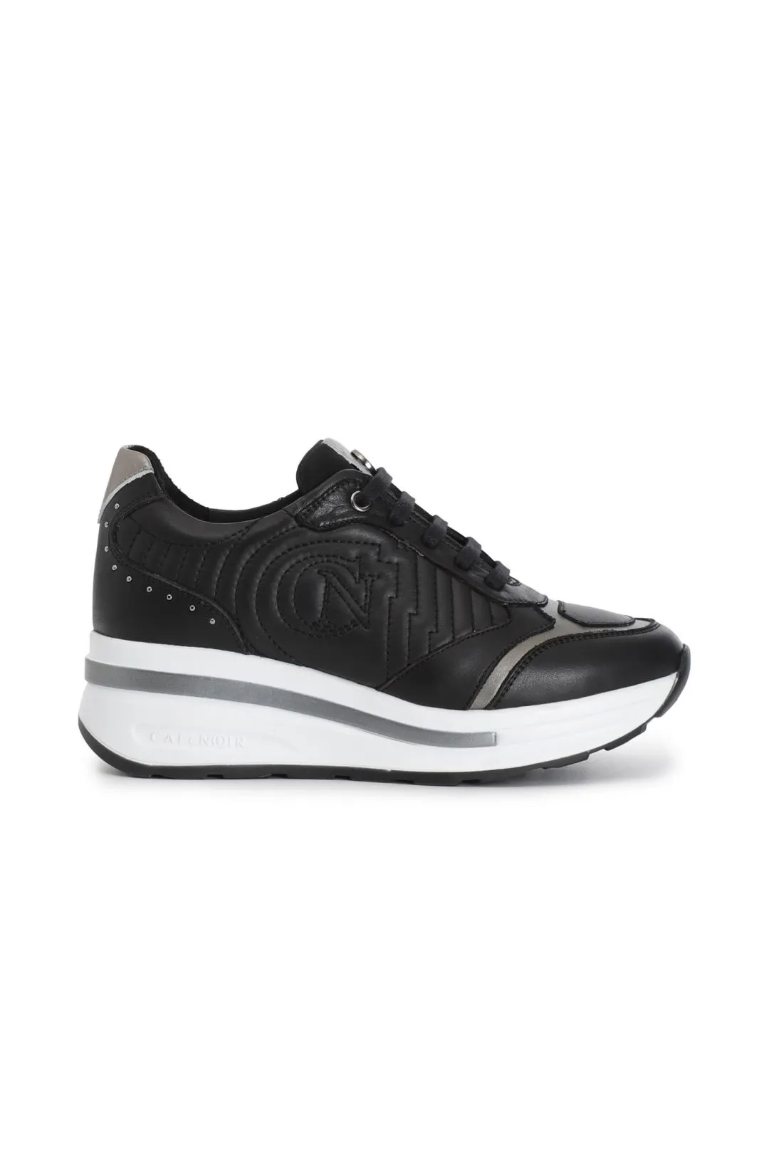 sneakers in pelle con ricamo imbottito nero