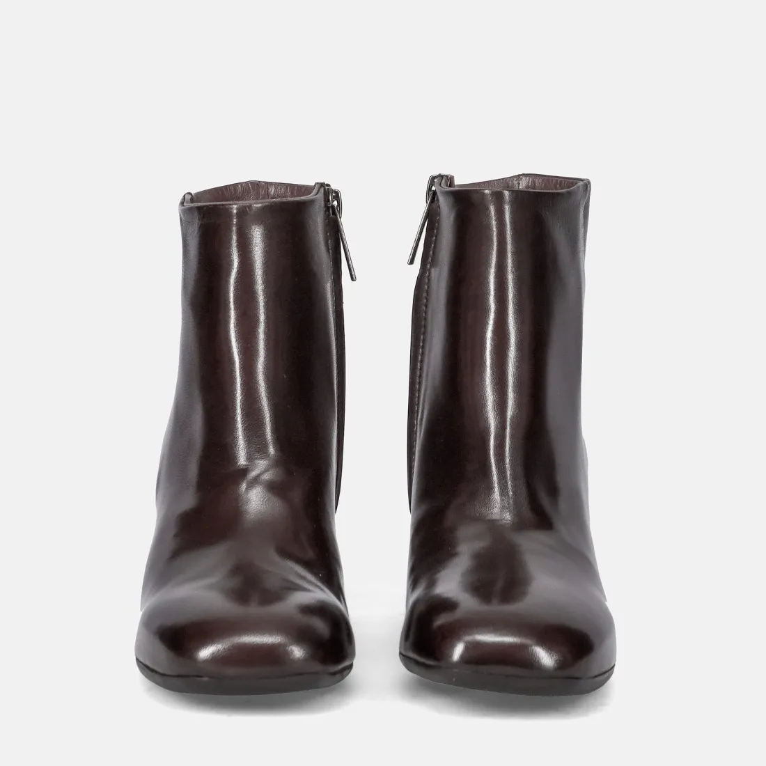 Stivaletto Calpierre in nappa marrone con tacco medio