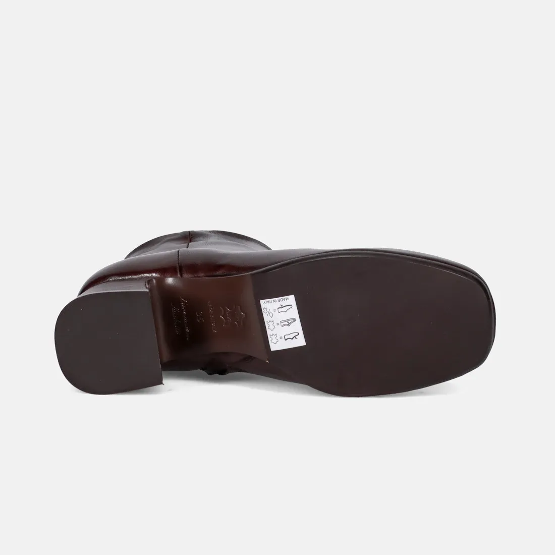 Stivaletto Calpierre in nappa marrone con tacco medio