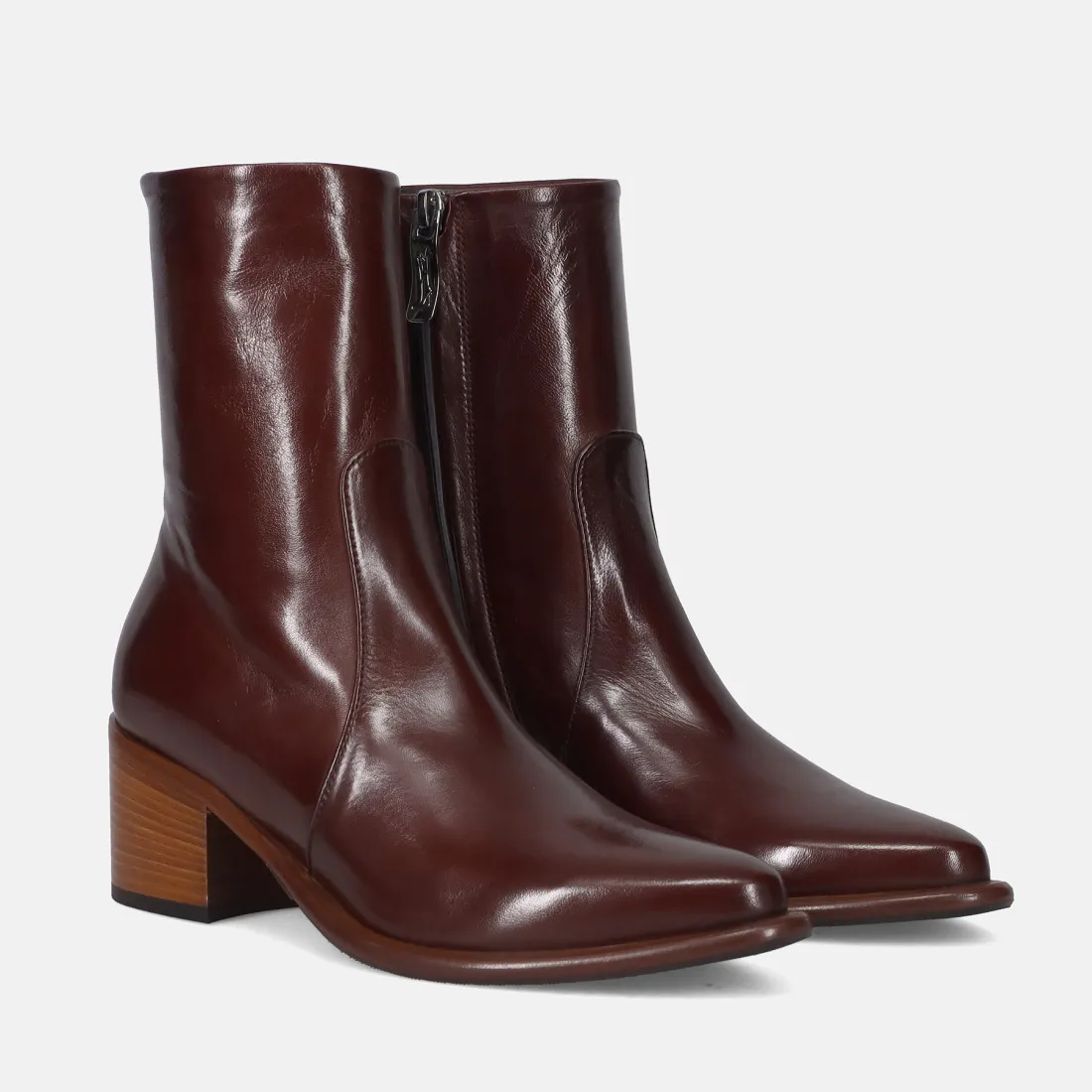 Stivaletto Lorenzo Masiero in nappa marrone con tacco medio