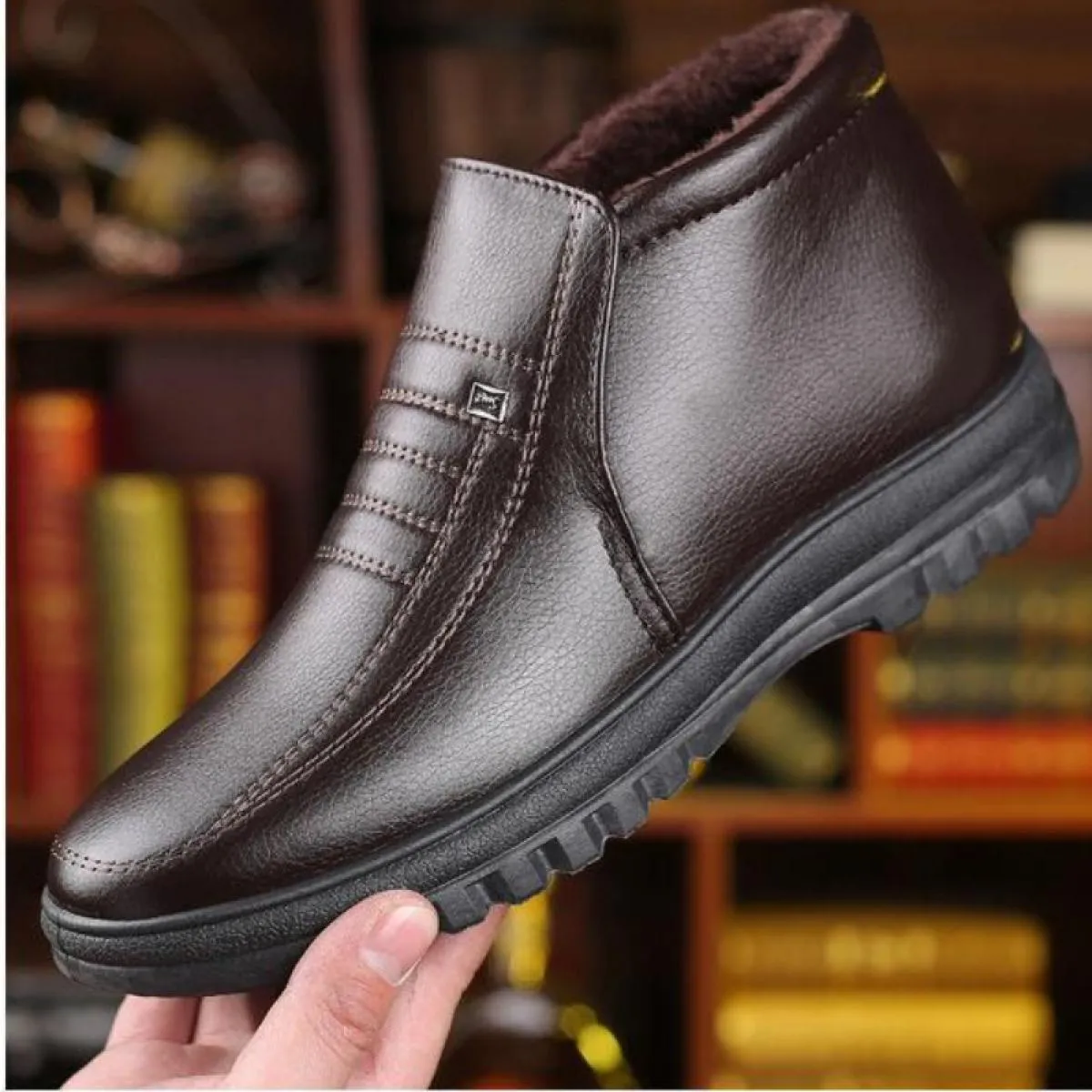 Stivali invernali in pelle impermeabili Scarpe casual slip on in cotone Scarpe invernali calde antiscivolo da lavoro Botas De Ho