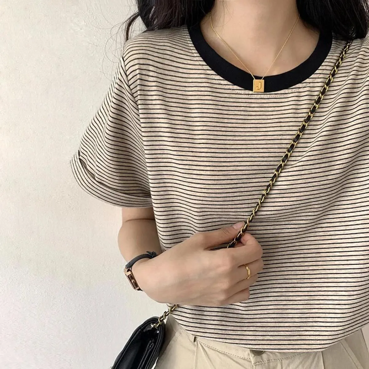T-shirt a righe da donna estate allentata 2023 nuova maglietta da donna a mezza manica con toppe colorate a maniche corte
